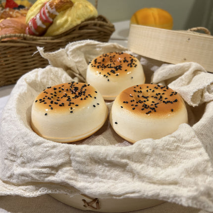 IsleEase Squishy - Sesame Pastry - Lillianna Gifts Australia