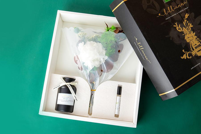 Matcha and Vanilla Flowers and Perfume Size M - Lillianna Gifts Australia