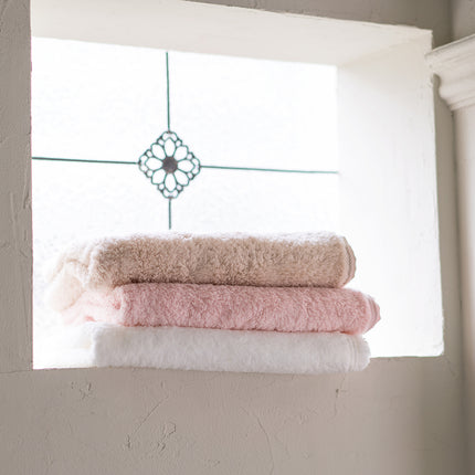 Super Marshmallow Towel