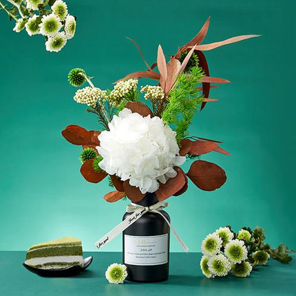 Matcha and Vanilla Flowers and Perfume Size M - Lillianna Gifts Australia
