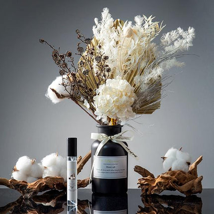 Oud and Cotton flower Flowers and Perfume Size M - Lillianna Gifts Australia